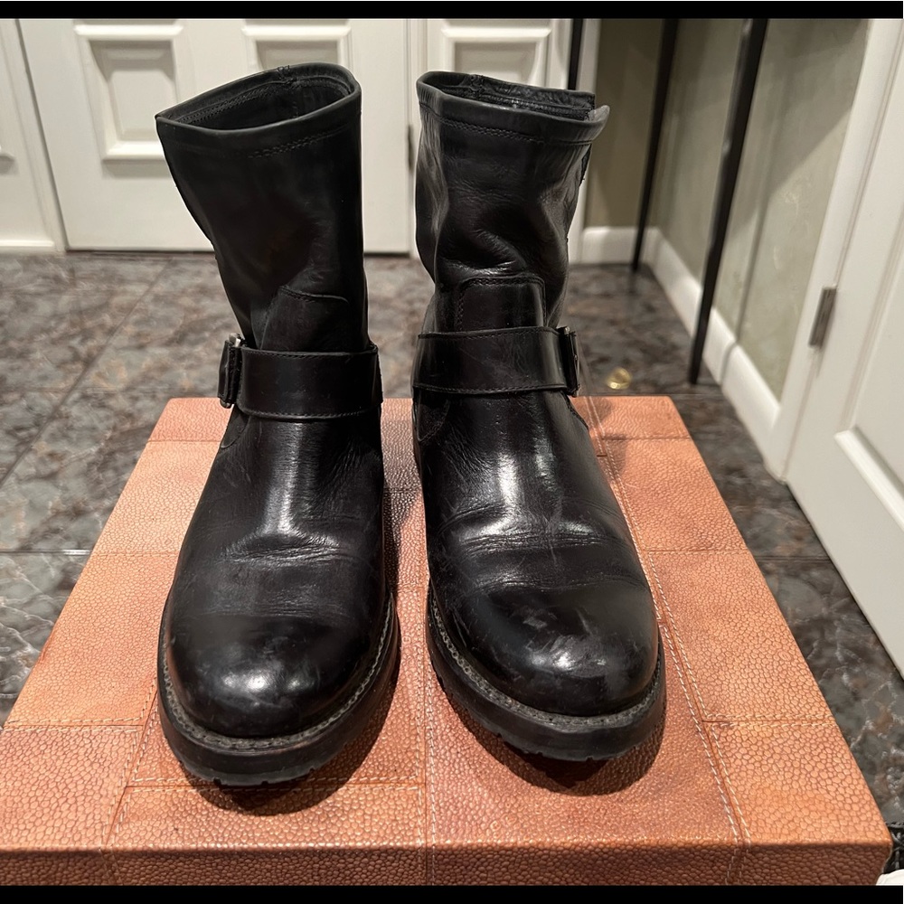 Frye Veronica booties